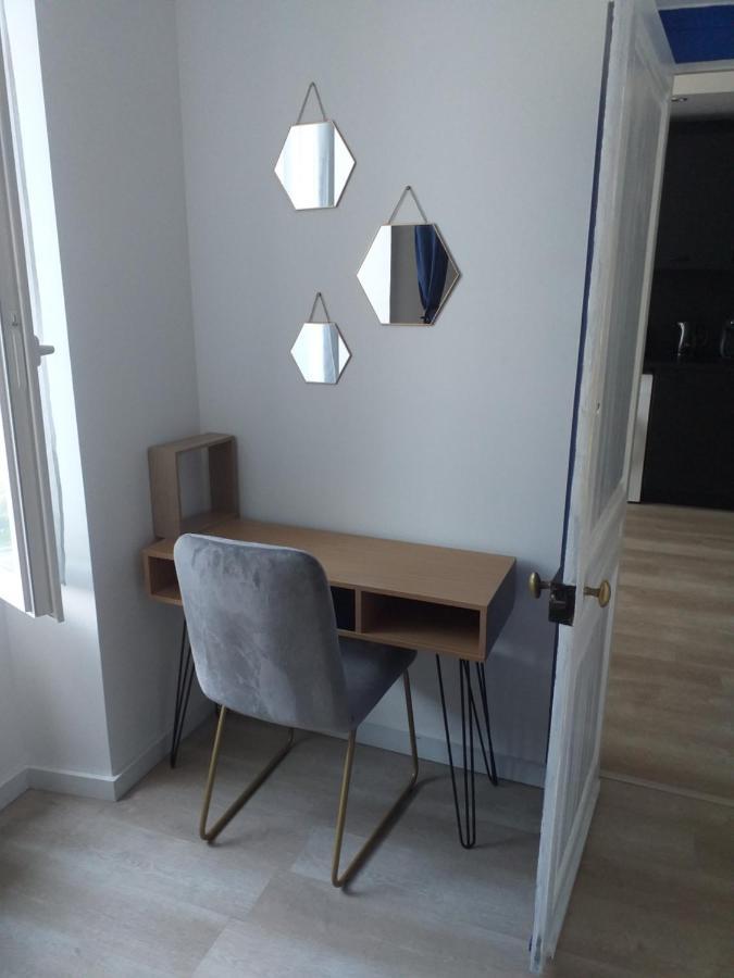 Les Volets Bleus - Deux Appartements Et Un Studio, Jardin بورج المظهر الخارجي الصورة